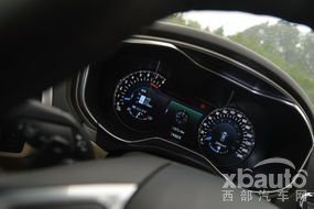 西部汽车网雅阁/蒙迪欧对比评测