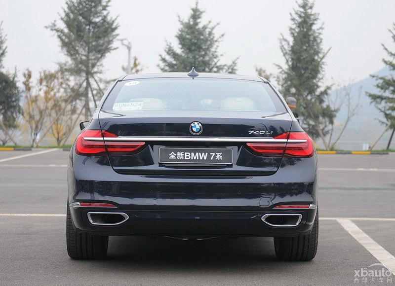 2016款 740li 尊享型