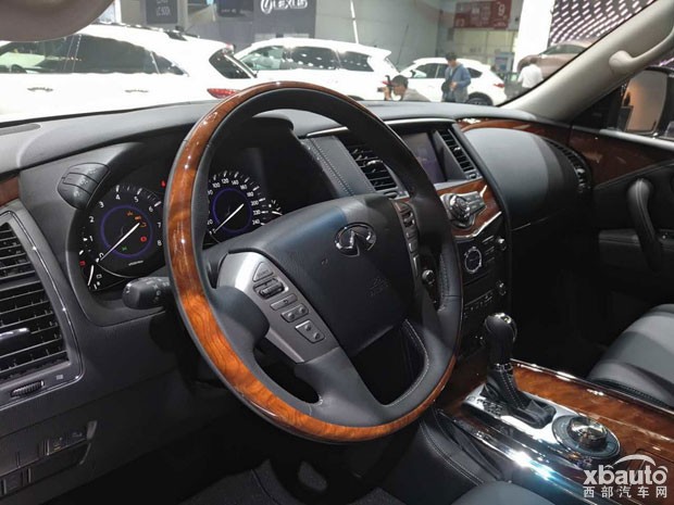 西部汽车网2016北京车展报道：英菲尼迪新款QX80亮相