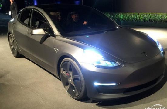 拥有更强性能特斯拉为MODEL 3提供极速套件