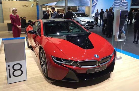 宝马i8质子红限量版上市 售209.80万