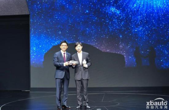 与时代精英同行 宝沃首辆BX7 6座版新车交付