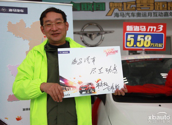 　　“一”字形排开的石林在山梁上呈现磅礴气势，状若雄狮的石林高居其中，在这个迷人的秋天里尽显醉人风情。我们带着昂扬向上的热情以及青春敢闯的态度向第一个目的地——金锁关石林出发。