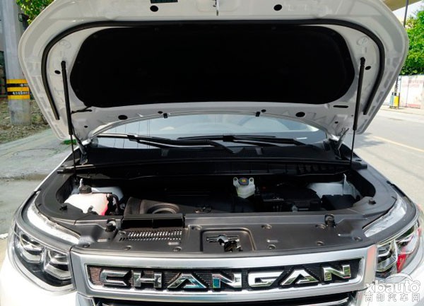 定位旗舰级SUV 长安CS95将于今晚上市