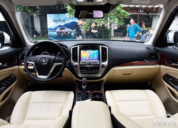 定位旗舰级SUV 长安CS95将于今晚上市