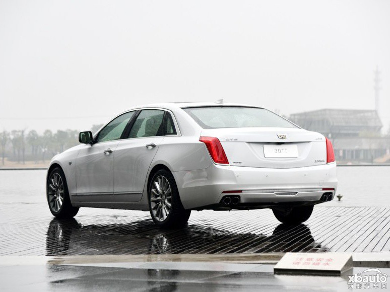 款凯迪拉克CT6上市 售43.99-81.88万