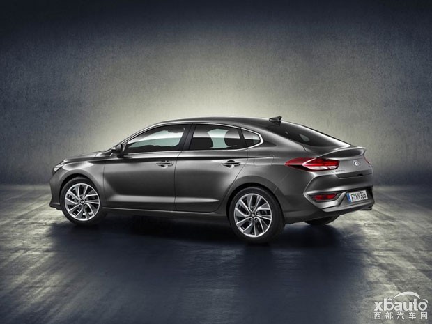现代i30 Fastback官图发布 采用五门设计