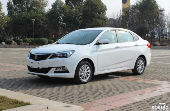 长安悦翔V7现金优惠0.5万 西安现车销售