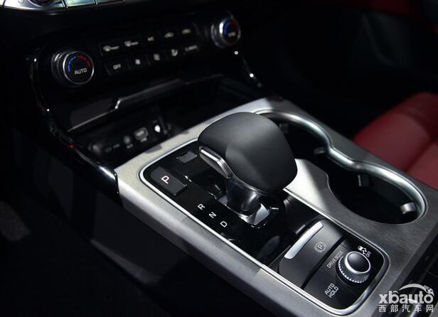 搭2.0T+8AT 起亚Stinger 11月17日上市