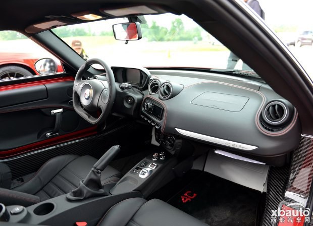 http://files.xbauto.com/image/20171212/120938196cee2608692018.jpg