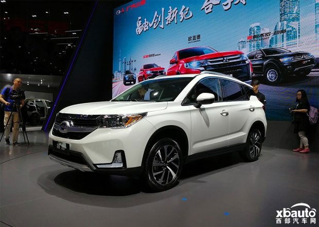 广汽三菱祺智PHEV上市 补贴前20.98万起 