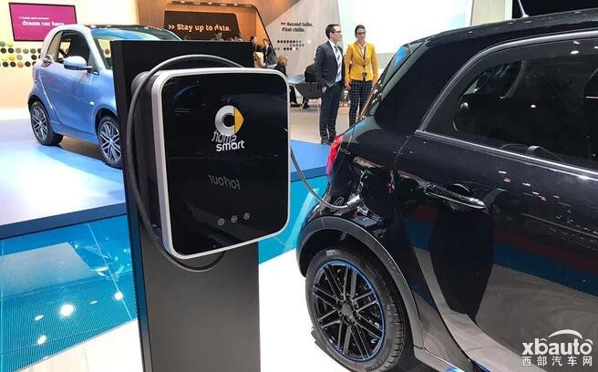 smart EQ forfour特别版亮相 支持快速充电