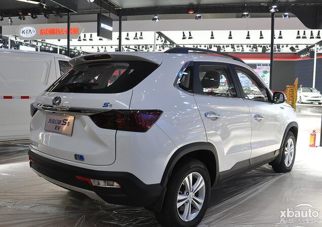 北汽幻速S5 EV正式发布 续航里程超200km