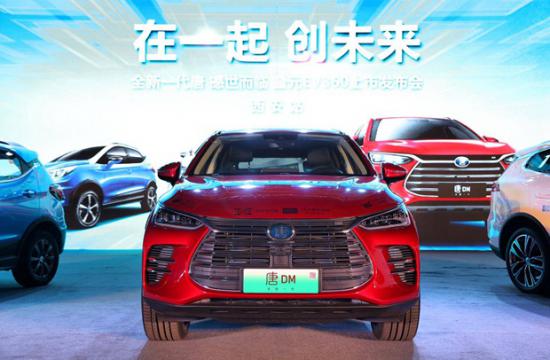 豪华质感不输百万级豪车 比亚迪全新一代唐撼世驾临