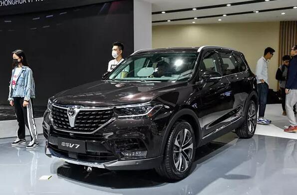 5座/7座中型SUV 中华V7将于今晚上市