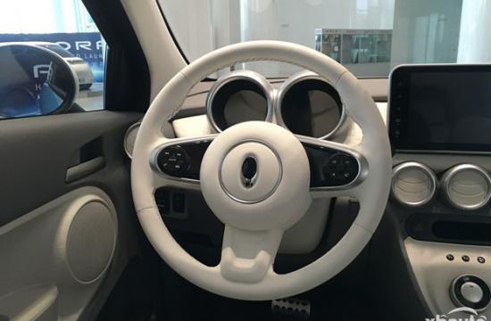 售价10万内/续航350km 欧拉R1内饰首发
